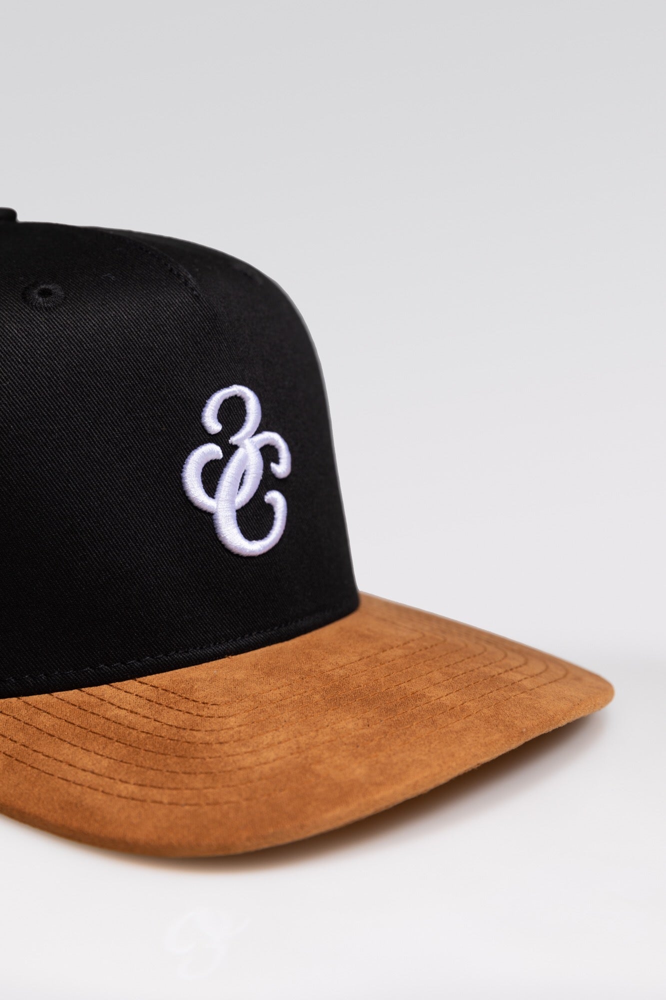 Iconic SnapBack Black/Tan